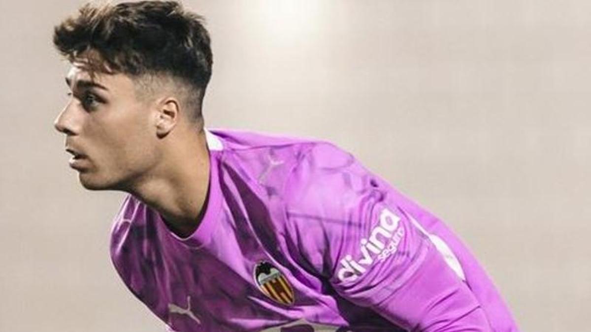 El València CF Cedeix Vicent Abril al Nàstic de Tarragona: Un Pas Crucial en la Formació d'un Talent Emergent