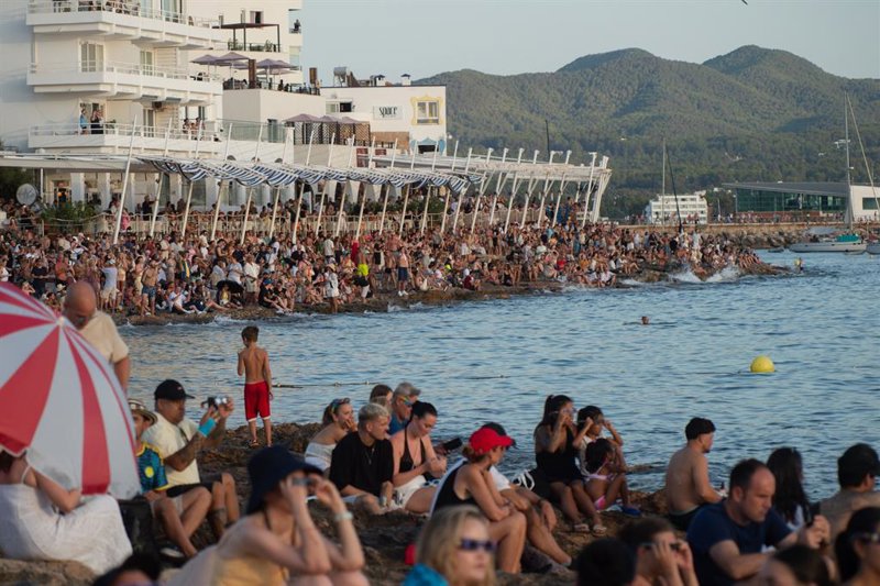 Palma, Málaga i Ibiza lideren les escapades de última hora este estiu, segons dades d'eDreams
